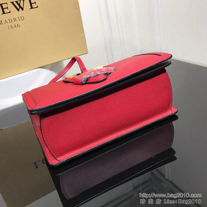 LOEWE羅意威 原單品質 Barcelona三角包 0158 最新概念款 小牛皮荔枝紋 肩背斜挎包  jdl1190